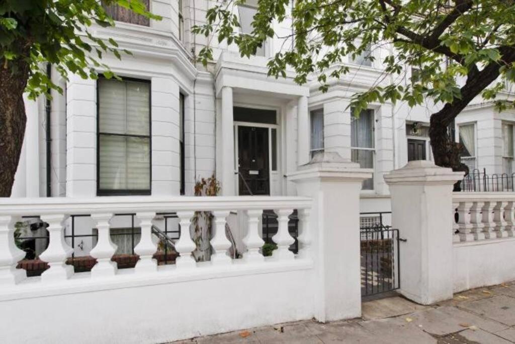 Charming Flat On Holland Road, Kensington *